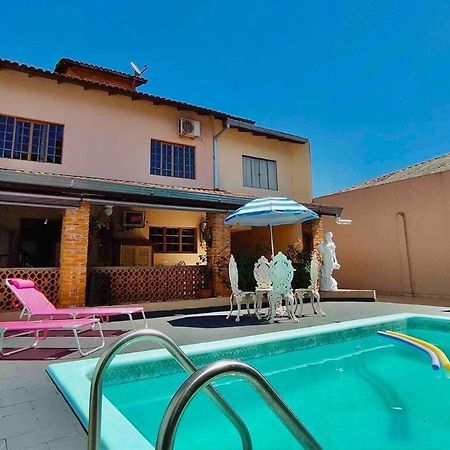فيلا فوز دو إيغواسوفي Casa Com Piscina Proximo Atrativos/ Wifi/ Garagem المظهر الخارجي الصورة