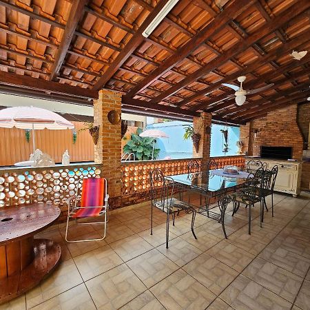 فيلا فوز دو إيغواسوفي Casa Com Piscina Proximo Atrativos/ Wifi/ Garagem المظهر الخارجي الصورة