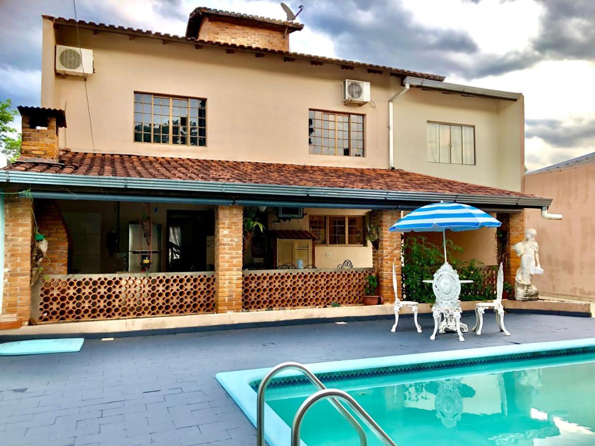 فيلا فوز دو إيغواسوفي Casa Com Piscina Proximo Atrativos/ Wifi/ Garagem المظهر الخارجي الصورة