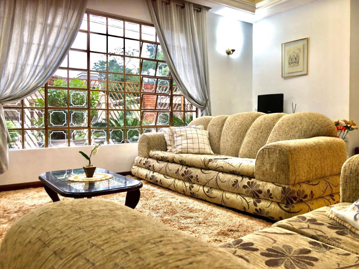 فيلا فوز دو إيغواسوفي Casa Com Piscina Proximo Atrativos/ Wifi/ Garagem المظهر الخارجي الصورة