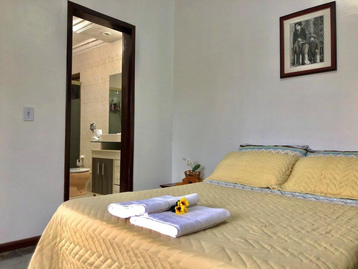 فيلا فوز دو إيغواسوفي Casa Com Piscina Proximo Atrativos/ Wifi/ Garagem المظهر الخارجي الصورة
