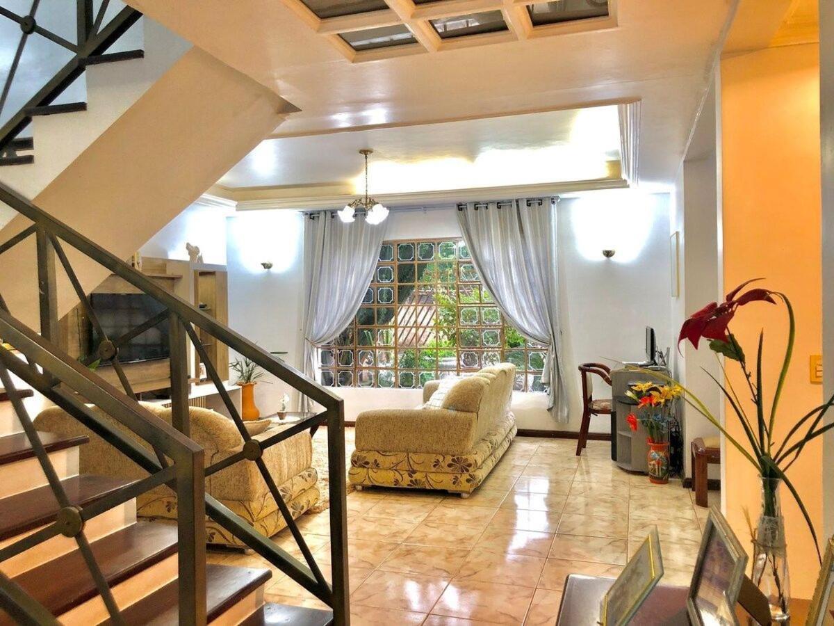 فيلا فوز دو إيغواسوفي Casa Com Piscina Proximo Atrativos/ Wifi/ Garagem المظهر الخارجي الصورة