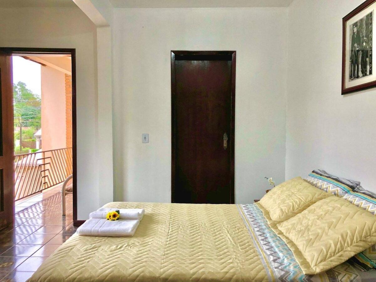 فيلا فوز دو إيغواسوفي Casa Com Piscina Proximo Atrativos/ Wifi/ Garagem المظهر الخارجي الصورة