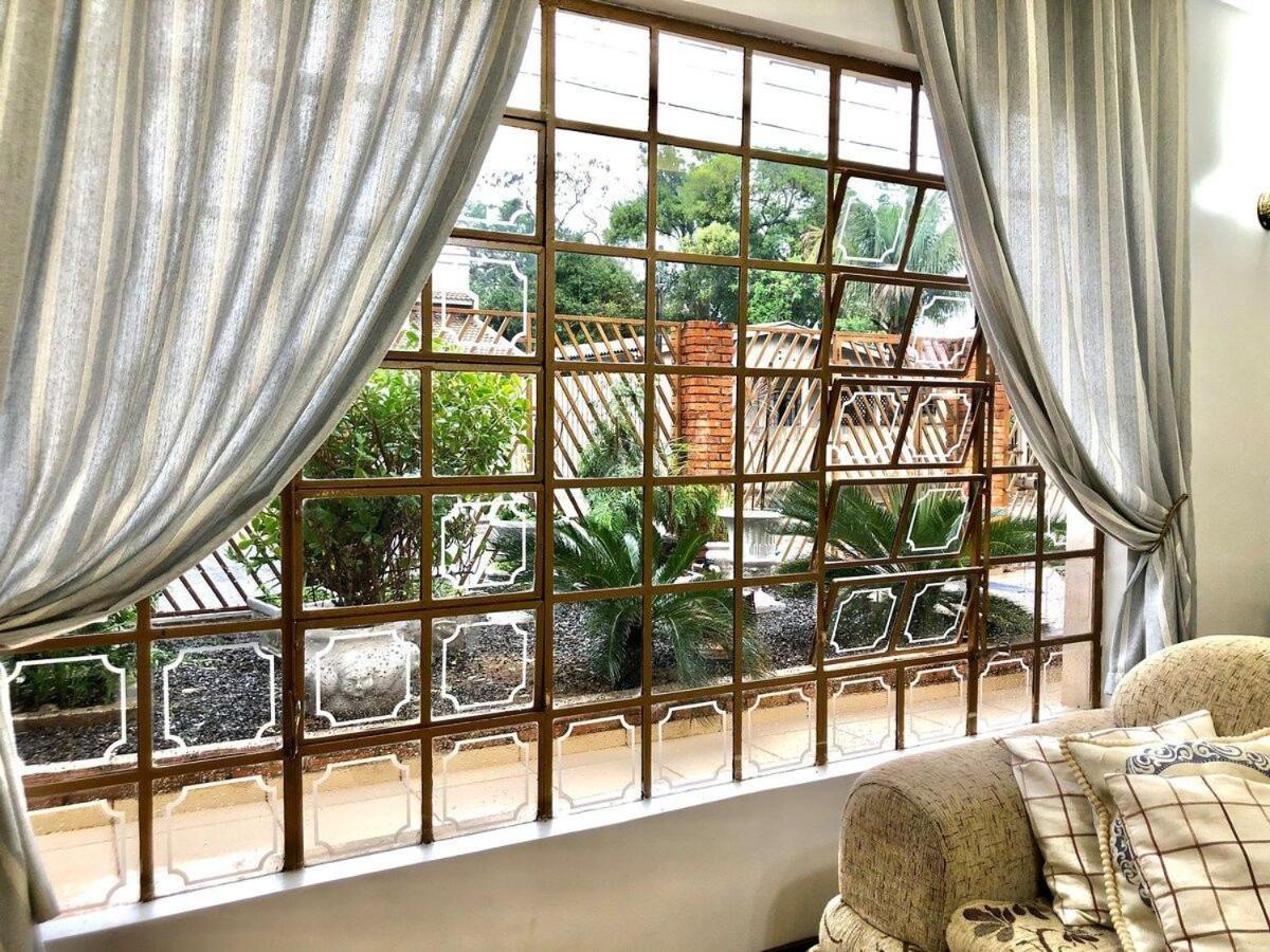 فيلا فوز دو إيغواسوفي Casa Com Piscina Proximo Atrativos/ Wifi/ Garagem المظهر الخارجي الصورة
