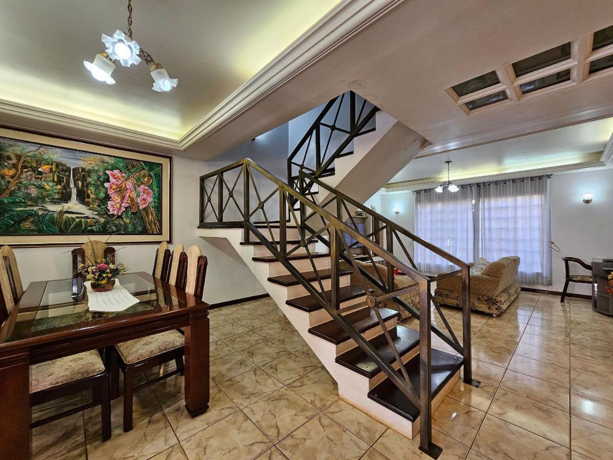 فيلا فوز دو إيغواسوفي Casa Com Piscina Proximo Atrativos/ Wifi/ Garagem المظهر الخارجي الصورة